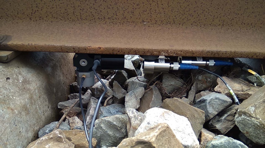 Figure 3. Accelerometer installation : An Experimental Study of Train ...